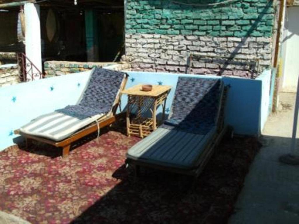 Bob Marley House Sherief * Luksor